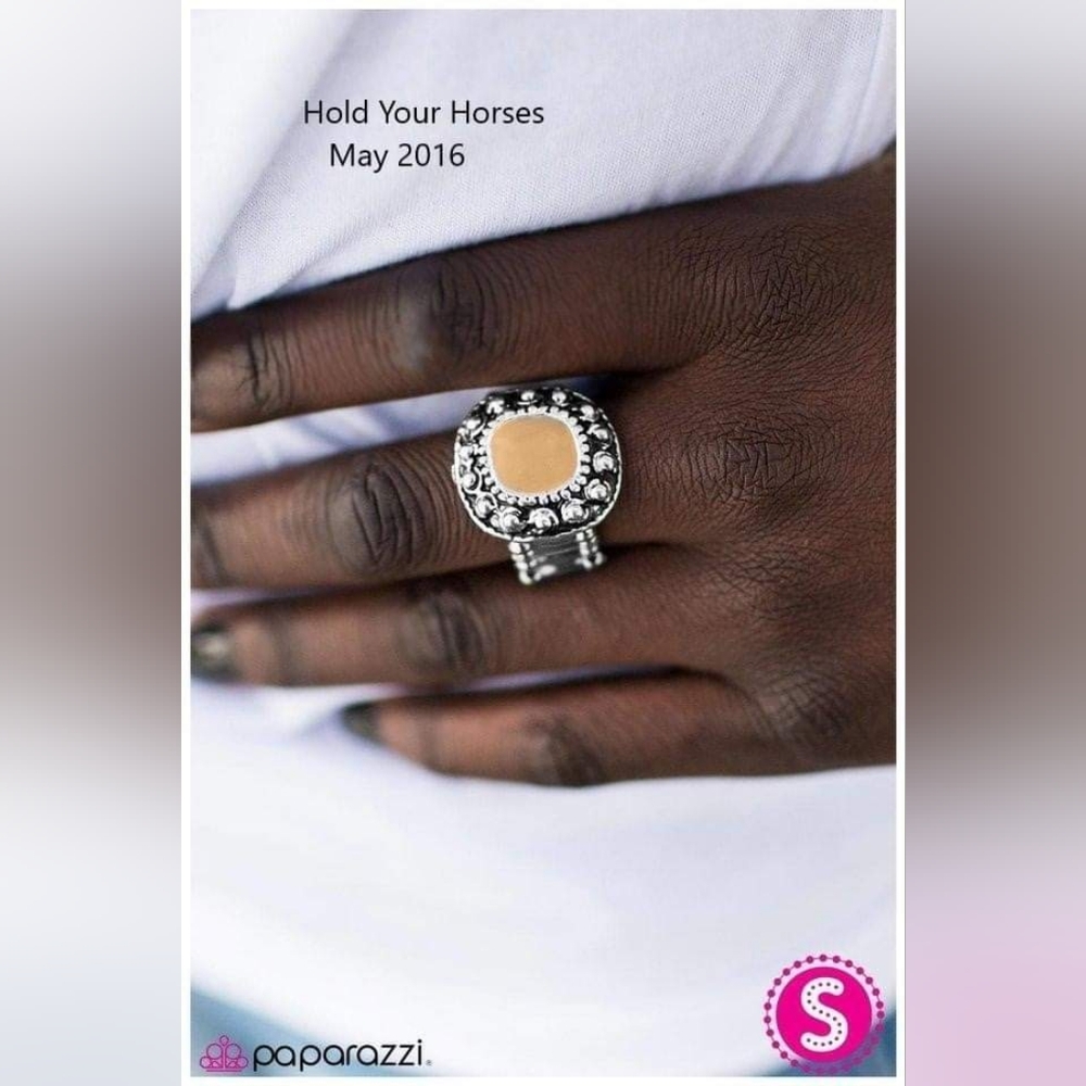 Vintage paparazzi ring